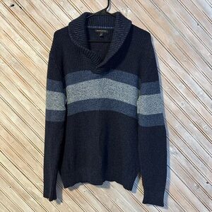 Banana Republic Navy & Grey Pattern Knit Cowl V Neck Thick Sweater Blend